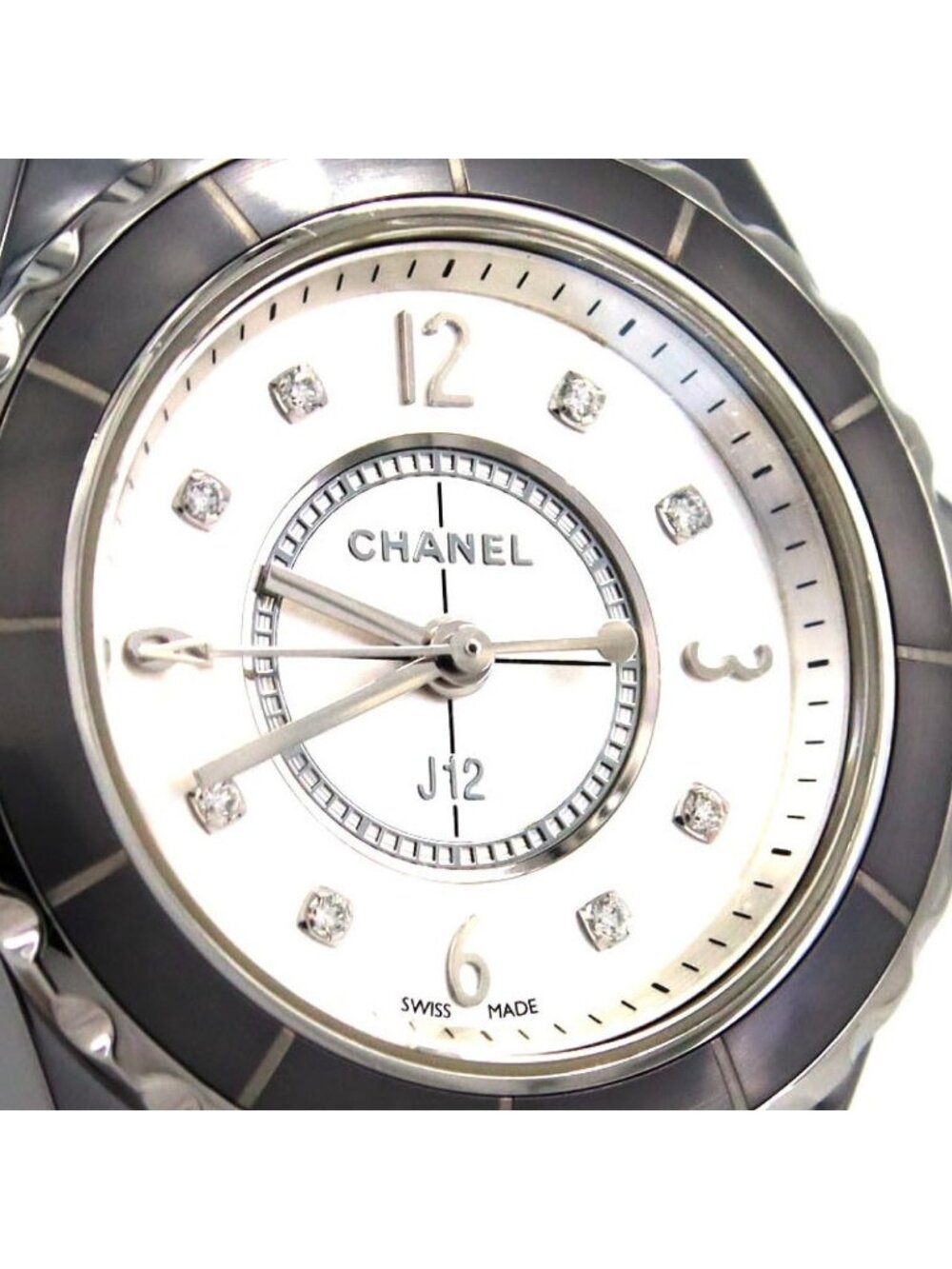 Chanel Chromatic Ceramic Quartz - Picture 5 of 8